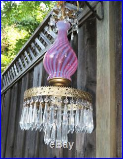 Fenton hanging SWAG Cranberry Swirl Glass Crystal Lamp Chandelier Vintage opales