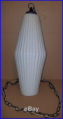 Funky Retro Vintage Mid Century White Decorative Plastic Swag Hanging Chain Lamp
