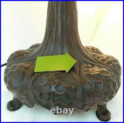 QUOIZEL LABURNUM STAINED GLASS TABLE LAMP WISTERIA vintage tiffany craftsman