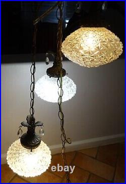 Rare Vintage Lighting 1960s Hollywood Regency Tri-Globe Tiered Chandelier Lamp 3