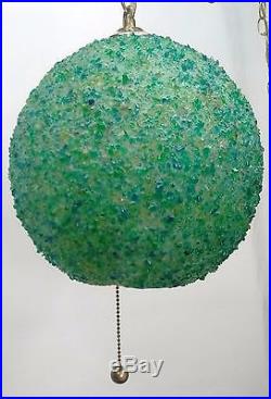 VINTAGE 1960-70's ROUND HANGING GLASS CHANDELIER GLOBE LAMP & CHAIN USA WORKS