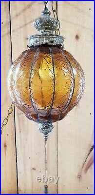 VINTAGE MID CENTURY SWAG HANGING AMBER ROUND GLASS GLOBE LIGHT LAMP + CHAIN plug