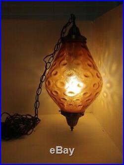 VINTAGE RETRO MID-CENTURY 21 x 11 AMBER GLASS HANGING SWAG/PENDANT LIGHT/LAMP
