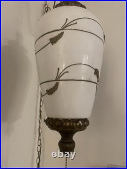 VTG MCM Hollywood Regency Swag Lamp White WithMetal Leaves & Vines 22 Plug In
