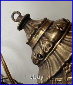 Vint. Glass Swag Brass & Glass Lamp Light. Works. YEAR Aprx. 25 Tall 20Round Vint. Glass Swag Brass & Glass Lamp Light. Works. YEAR Aprx. 25 Tall 20Round