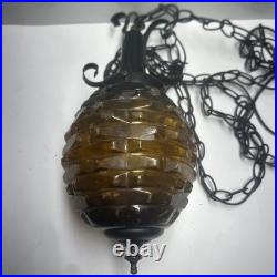 Vintage 1960-70s Acorn/Honeycomb Hanging Swag Lamp. Approx 18X7. READ