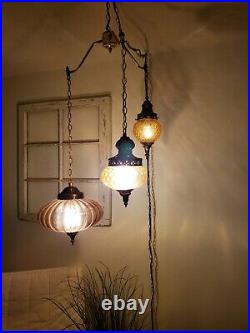 Vintage Amber 3 Globe Swag Light Hanging Plug In Lamp Regency Glass Mid Century