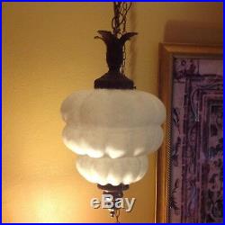 Vintage Detailed Design Pearl Swag Hanging Lamp Light Hollywood Regency
