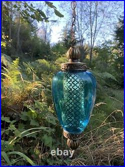 Vintage Hanging Swag Lamp Light / In Excellent Condition / Mid-Century Blue