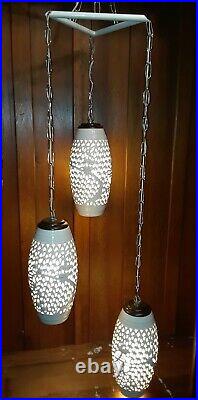 Vintage MCM Hollywood Regency Hanging Swag Lamp Light Porcelain White Chinese