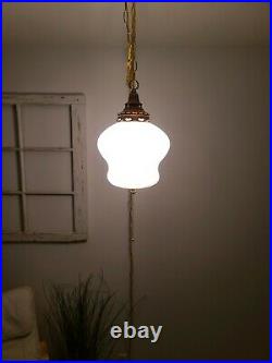 Vintage Opalescent Swag Light Mid Century White Hanging Pendant Lamp Pull String