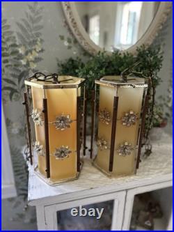 Vintage Pair MCM Plastic Wood Metal Hanging Swag Lamps Daisy Hippie 1960 70's 2