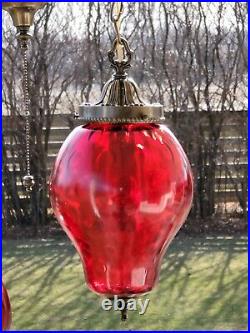 Vintage Red Optic Blown Glass 2 Light Hanging Swag Lamp Pull Chain