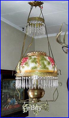 Vintage Victorian Hanging Library Oil Lamp with Puffy Glass Grape Shade, 70 Prisms