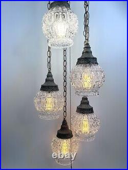 Vtg 5 Globe Swag Lamp Brass-tone Light Fixture Hollywood Regency with Pull Chain