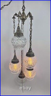 Vtg 5 Globe Swag Lamp Brass-tone Light Fixture Hollywood Regency with Pull Chain