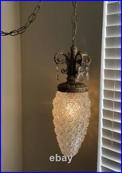 Vtg Glass Swag Lamp Pineapple Pinecone MCM Hollywood Regency Prisms 17 READ