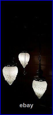 Vtg MCM Hollywood Regency Tri-Swag Milkglass Grapes Hanging Swag Light Fixture