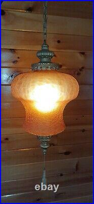 Vtg Mid Century Retro Hanging Swag Light/Lamp Amber Crackle Glass Design