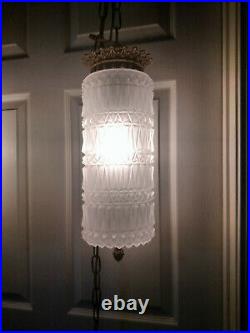 (pr) Vintage Hollywood Regency MCM Frosted Cylinder Cut Glass Swag Lamps-nice